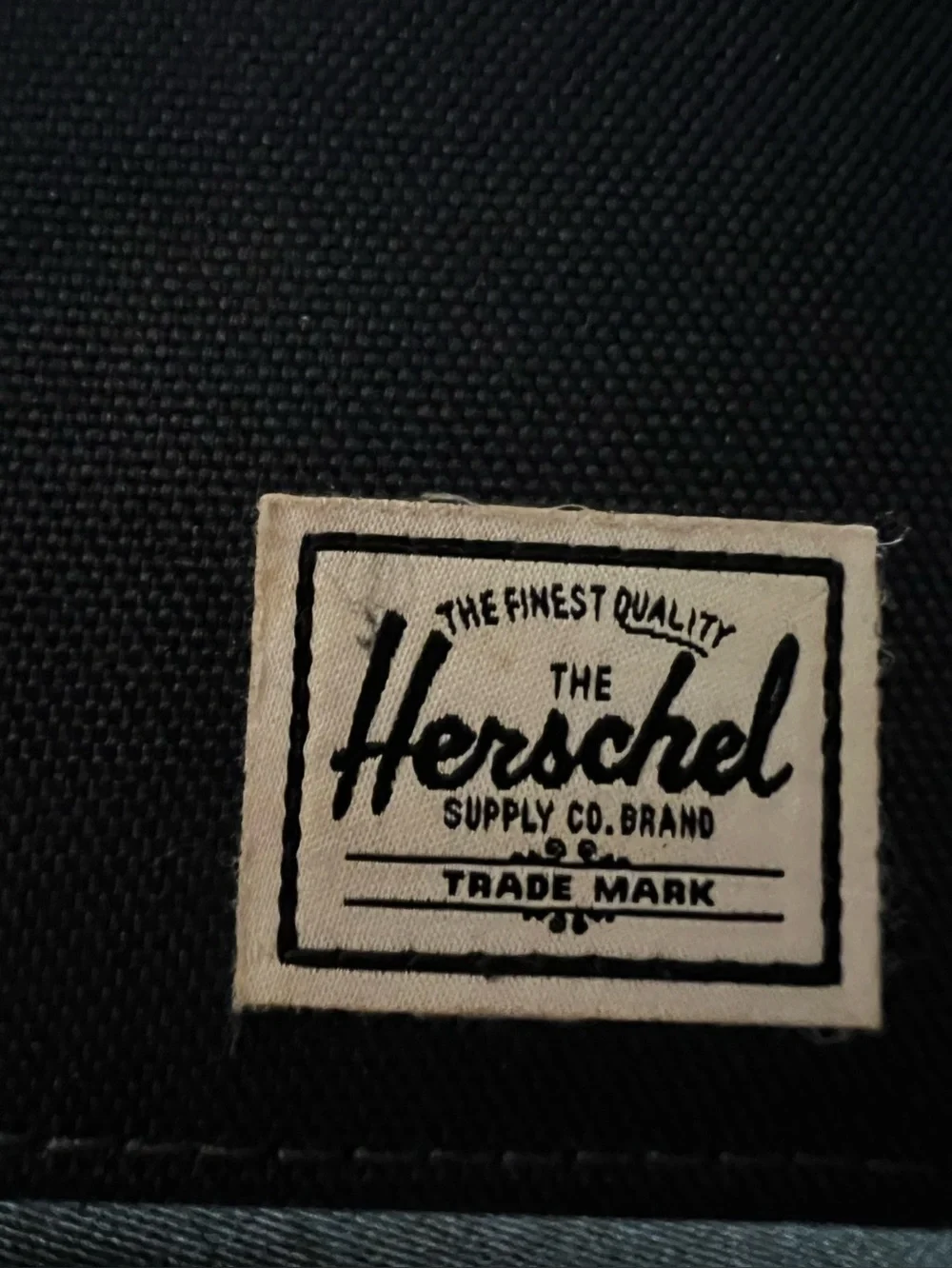 Herschel Supply Co. Original Canvas Roy RFID Bifold Navy Wallet Red Interior